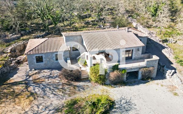 Maison à vendre    5 pièces • 136,50 m2 Ruoms