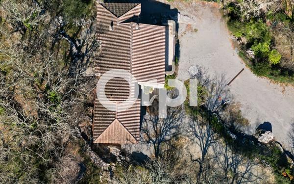 Maison à vendre    5 pièces • 136,50 m2 Ruoms