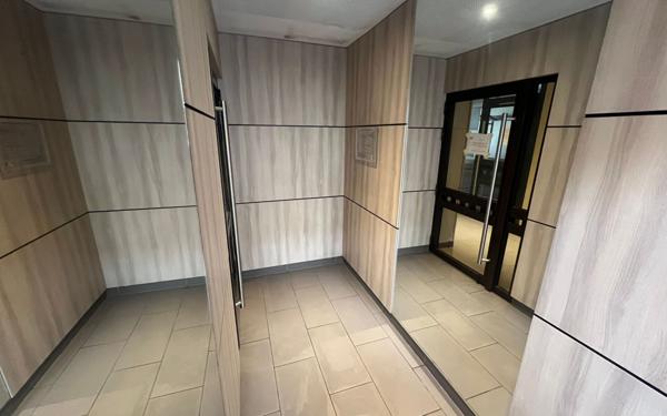 Appartement à vendre    2 pièces • 45,64 m2 Le Bourget