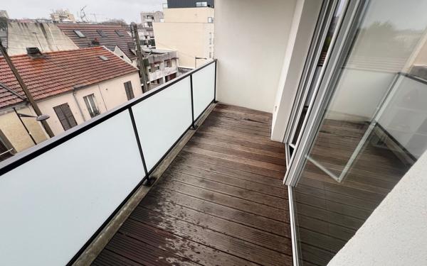 Appartement à vendre    2 pièces • 45,64 m2 Le Bourget