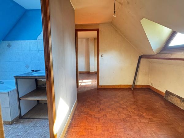 Jolie Maison de pays avec un appartement F2 et garage