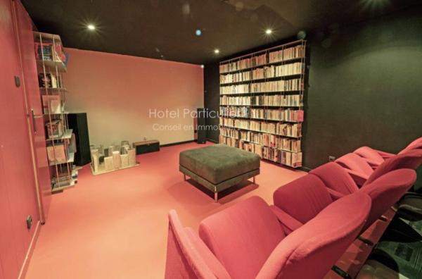 EXCLUSIVITE. Reyrieux, à 5mn de l'A46, maison d'exception de 240m² avec vue panoramique sur la Saône ...