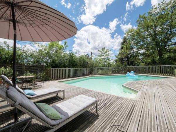 EXCLUSIVITE. Reyrieux, à 5mn de l'A46, maison d'exception de 240m² avec vue panoramique sur la Saône ...