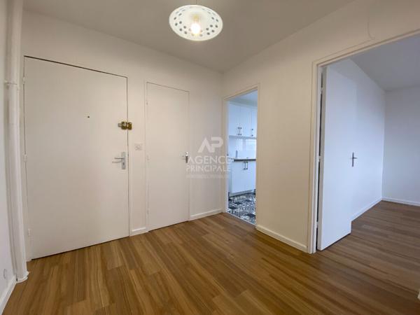 Appartement Cergy 3 pièce(s) 65.53 m2

Loyer €1 144/mois charges comprises **

- Ref : MG11061