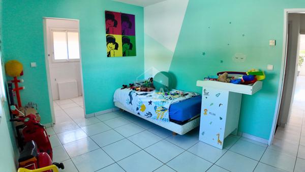 À vendre à Saleilles : Maison plain-pied 5 pièces avec piscine et sous-sol