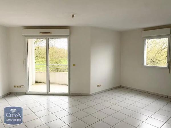 Appartement à louer 2 pièces 48m² Niort (79000)