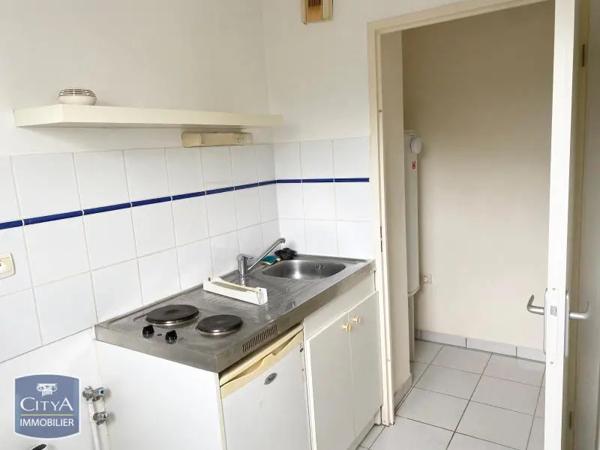 Appartement à louer 2 pièces 48m² Niort (79000)