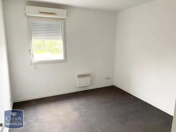 Appartement à louer 2 pièces 48m² Niort (79000)