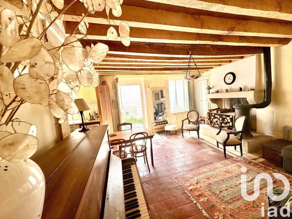 Maison de ville 2 pièces de 64 m² à Donzy (58220)