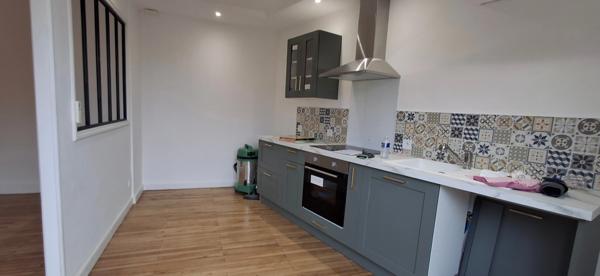 Maison à vendre 5 pièces LABRUGUIERE (81)