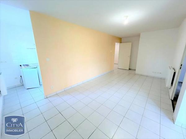Appartement à louer 2 pièces 54.2m² Laon (02000)