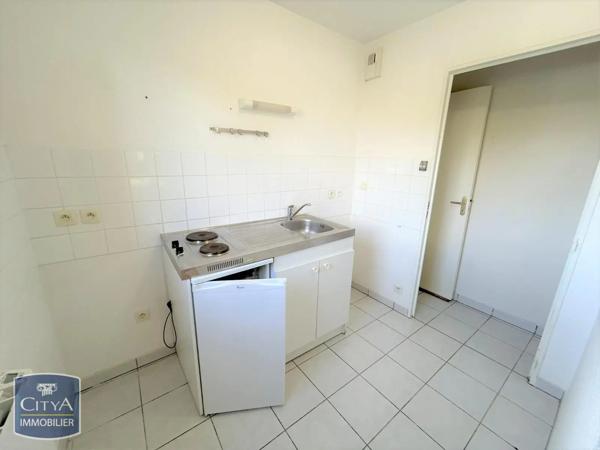 Appartement à louer 2 pièces 54.2m² Laon (02000)