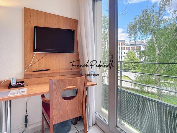 INVESTISSEMENT LOCATIF 6 % sans frais de location / gestion / entretien & réparations a 2 STATIONS de METRO de BELLECOUR