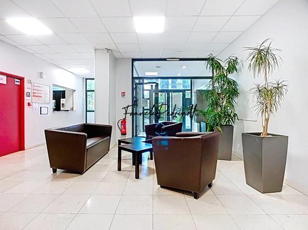 INVESTISSEMENT LOCATIF 6 % sans frais de location / gestion / entretien & réparations a 2 STATIONS de METRO de BELLECOUR