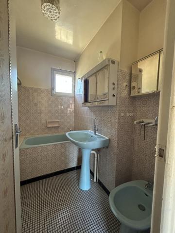 Lafox (47240) MAISON 104 M2 AVEC GARAGE ET TERRAIN DE 612 M2