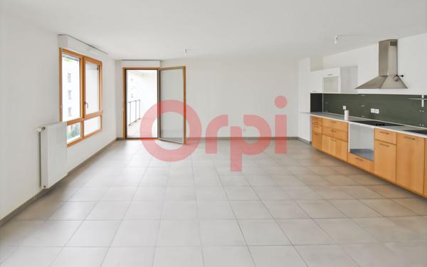 Appartement à louer    3 pièces • 76,42 m2 Lyon 8