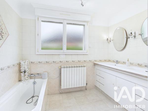 Maison à vendre 5 pièces 168 m² Buchères