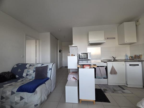 Appartement
         2 pièces
        - 43 m² 206 000 € *