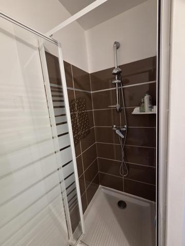 Appartement
         2 pièces
        - 43 m² 206 000 € *