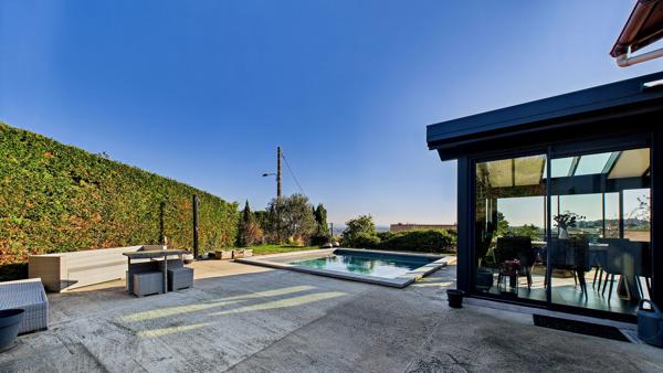 Maison 6 pièces - 140 m² Exclusivité efficity