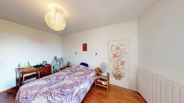 Maison de ville avec garage et jardin