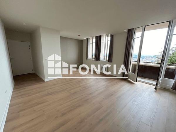 Location Studio 34.9 m² - 21 BOULEVARD PASTEUR Angouleme 16000