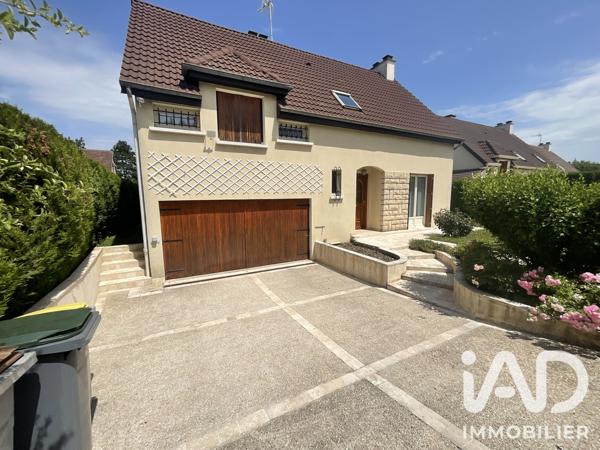 Maison à vendre 6 pièces 130 m² Vert-Saint-Denis