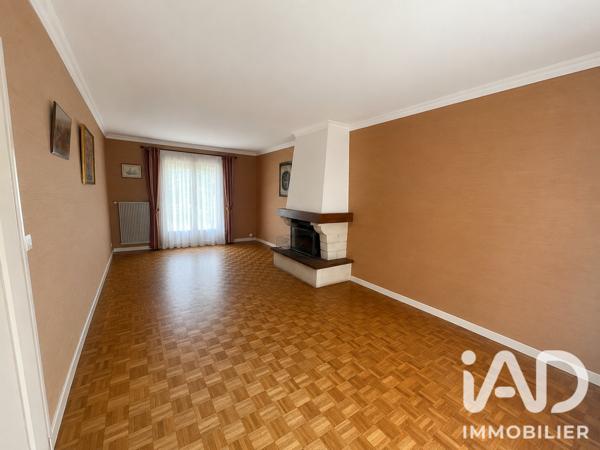 Maison à vendre 6 pièces 130 m² Vert-Saint-Denis