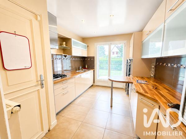 Maison à vendre 6 pièces 130 m² Vert-Saint-Denis