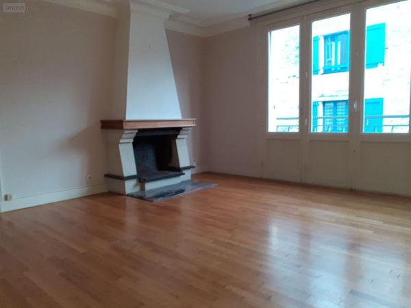 Appartement à louer à Vitré en Ille-et-Vilaine (35500), ref : 35131-916825