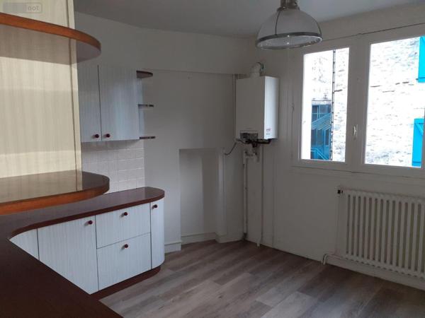 Appartement à louer à Vitré en Ille-et-Vilaine (35500), ref : 35131-916825