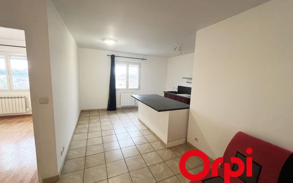 Appartement à vendre    2 pièces • 43,31 m2 Saint-Genis-Laval