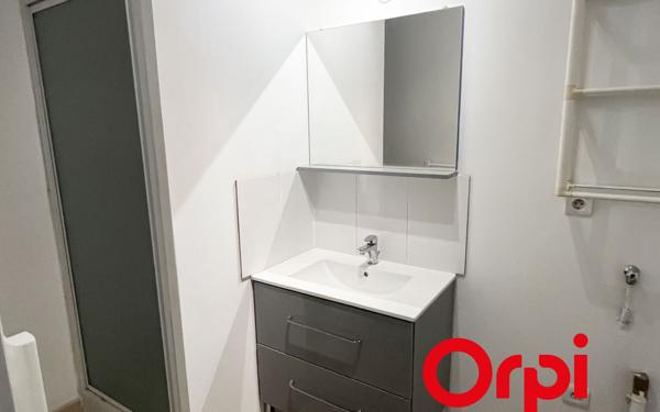 Appartement à vendre    2 pièces • 43,31 m2 Saint-Genis-Laval