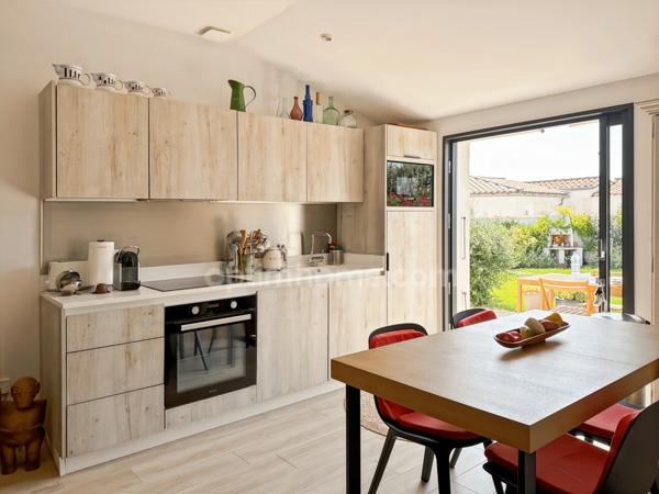 Maison à vendre 4 pièces avec garage LE BOIS PLAGE EN RE (17)