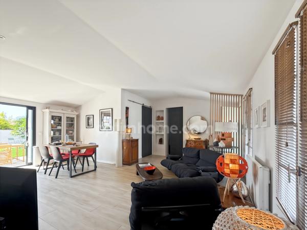 Maison à vendre 4 pièces avec garage LE BOIS PLAGE EN RE (17)