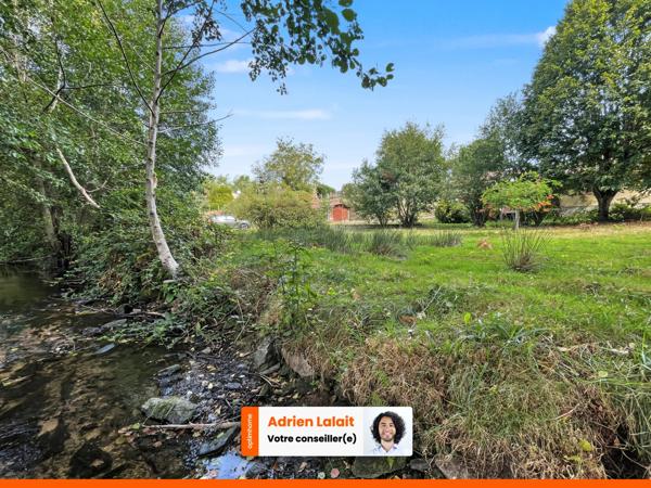 Maison bordée par rivière - 2 chambres - 4000m²