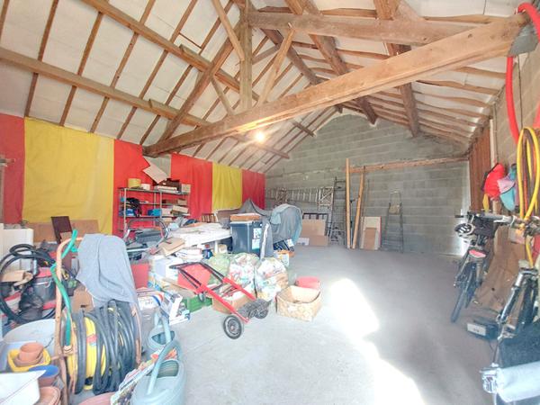 Terrain avec garage - Libre de constructeur - Saint Julien De Concelles - 900m²