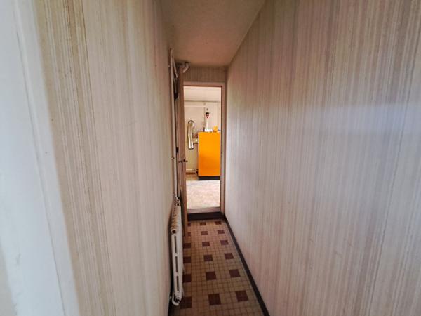 A VENDRE - MAISON DE PLAIN PIED A VILLAINES SOUS MALICORNE