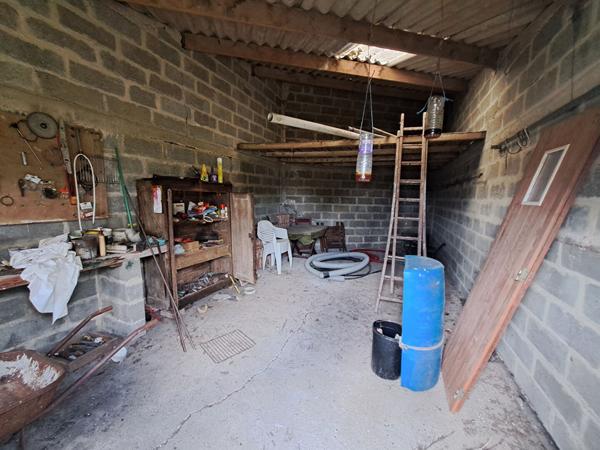 A VENDRE - MAISON DE PLAIN PIED A VILLAINES SOUS MALICORNE