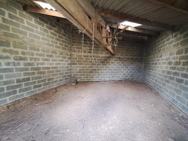 A VENDRE - MAISON DE PLAIN PIED A VILLAINES SOUS MALICORNE