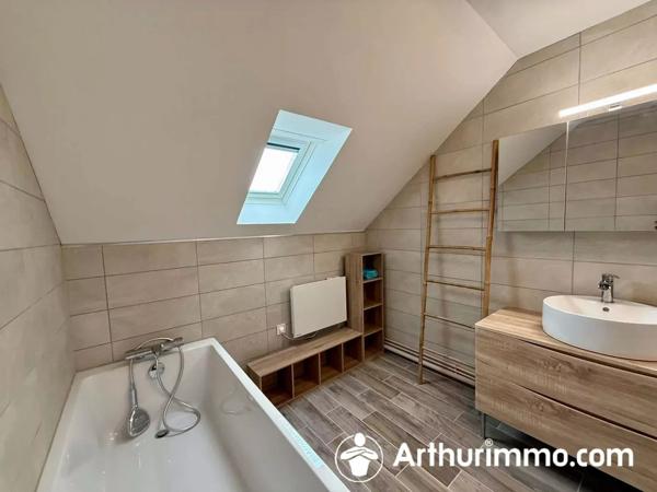 Location                                                      Maison
                        
                     5 pièces                      98 m2                     à Seloncourt