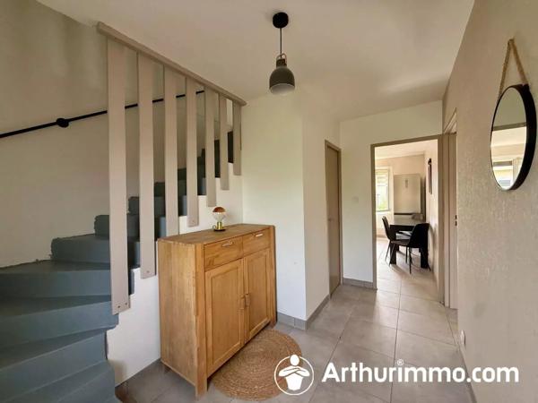 Location                                                      Maison
                        
                     5 pièces                      98 m2                     à Seloncourt