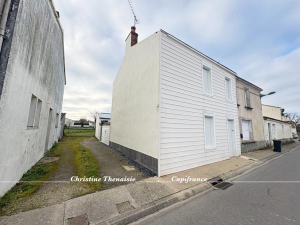 Maison à vendre 3 pièces coeur de ville SAINT JULIEN DES LANDES (85)