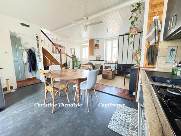 Maison à vendre 3 pièces coeur de ville SAINT JULIEN DES LANDES (85)