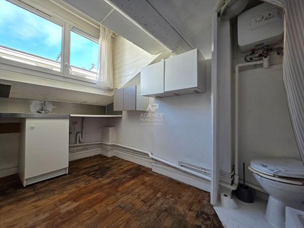 PARIS 18EME - DERNIER ETAGE - MONTMARTRE €69 000 ** - Référence 6603-SB