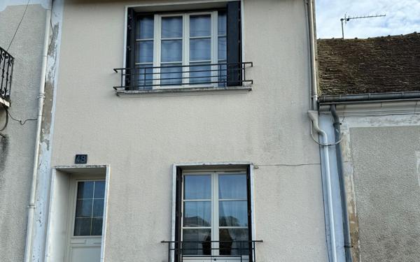 Maison à vendre    2 pièces • 53 m2 Mamers