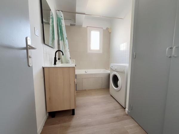 Magnifique appartement T4 de 116 m² avec roof top de 45 m² avec une vue imprenable au 5 ème et dernier étage