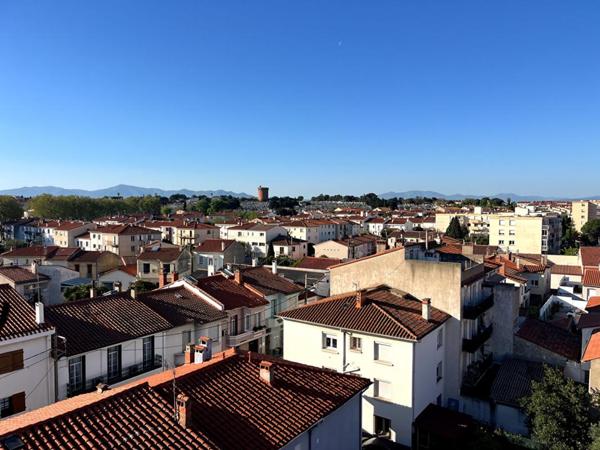 Magnifique appartement T4 de 116 m² avec roof top de 45 m² avec une vue imprenable au 5 ème et dernier étage
