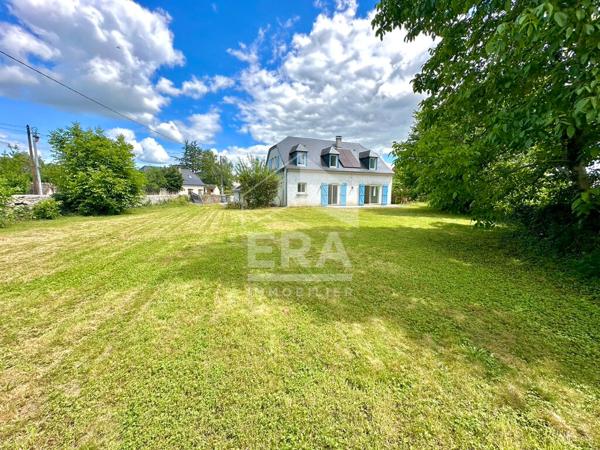 LAGOS - Plaine de Nay : Maison béarnaise traditionnelle avec garage et jardin