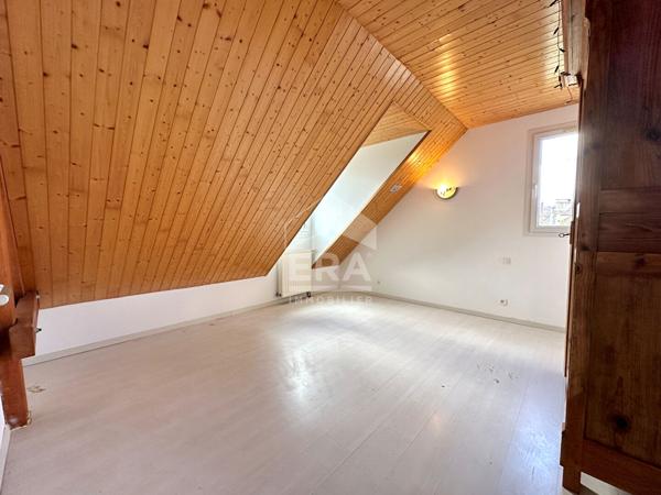 LAGOS - Plaine de Nay : Maison béarnaise traditionnelle avec garage et jardin